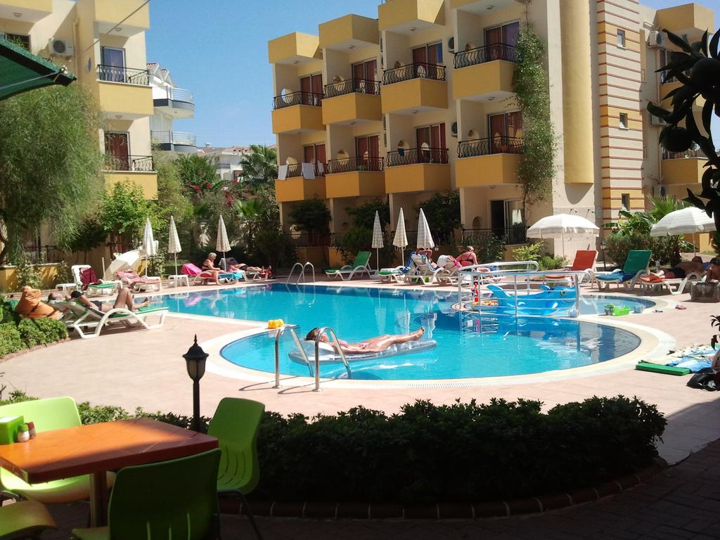 Summer Rose Hotel Side Exteriér fotografie